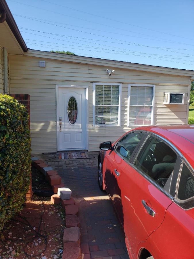 Bright & Spacious Studio Close To Clt Airport Gastonia Buitenkant foto